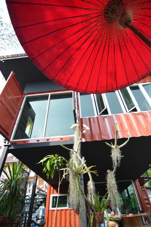 Nawa Saraan Hotel Чиангмай Екстериор снимка