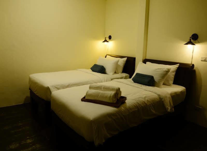 Nawa Saraan Hotel Чиангмай Екстериор снимка