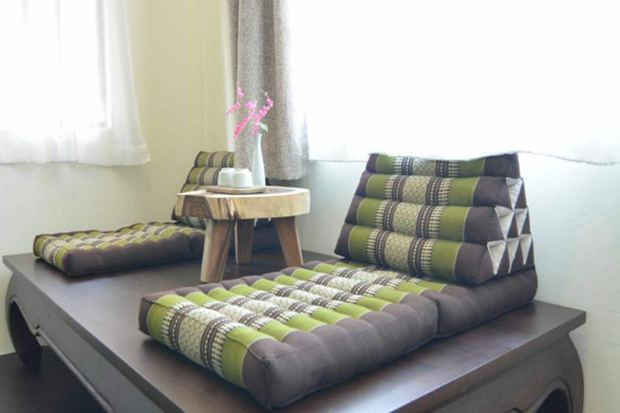 Nawa Saraan Hotel Чиангмай Екстериор снимка