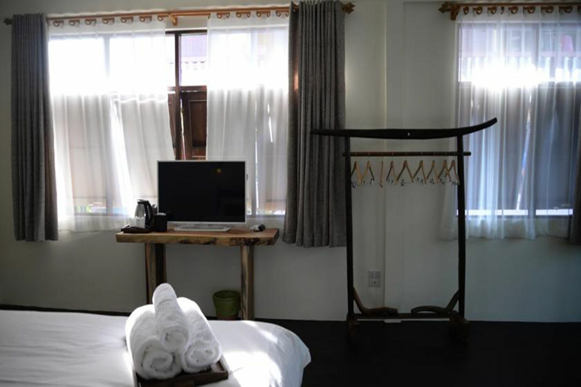 Nawa Saraan Hotel Чиангмай Екстериор снимка