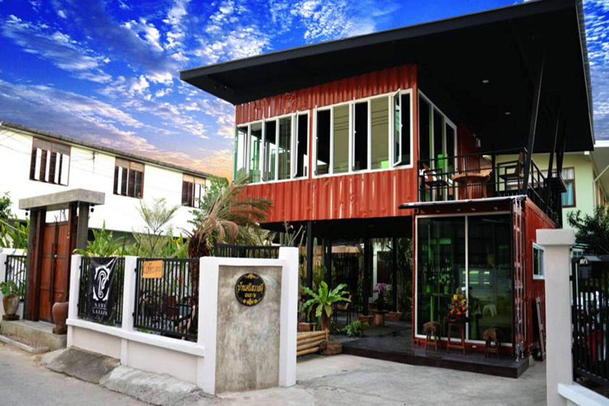Nawa Saraan Hotel Чиангмай Екстериор снимка